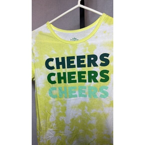 Juniors size medium (7-9) Saint Patrick’s day shirt - Picture 2 of 4